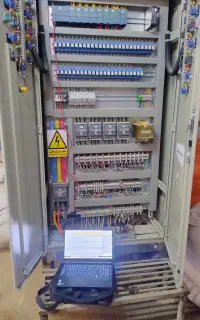 مهندس برق ، برقکار صنعتی و برنامه نویس PLC و کنترل