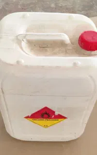 بشکه  ۳۰ لیتری حمل اسید سوپاپ دار ترکیه ای