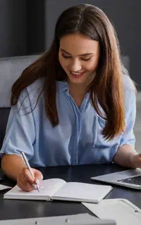 استخدام منشی خانم