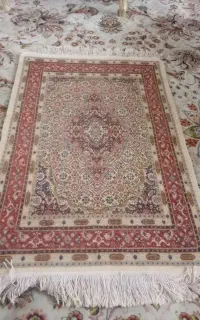 قالیچه دست بافت
