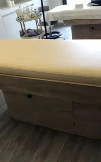 تخت فیشال و مژه