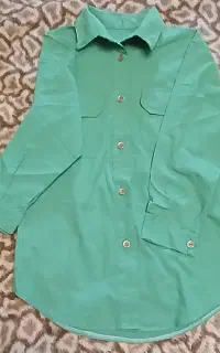 شومیز و تی شرت کاملا نو فقط همین چندتا مونده