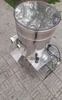 سبزی خورد کنی تمام استیل ۲۰ ک سطلی در حد نو
