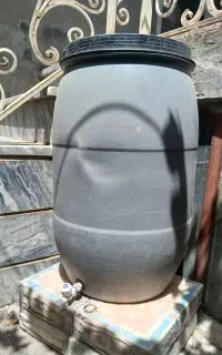 بشکه آب