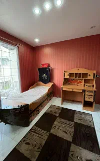 فروش یک ست تخت و میز تحریر کشتی
