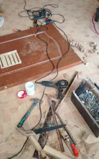 نجاری ، تعمیرات صنایع چوبی و خورده کاری سیار