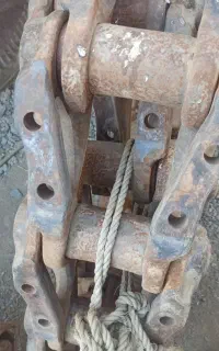 زنجیر بلدوزر کوماتسو ۸۵
