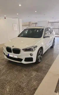 بی ام و X1 2.8