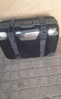چمدان قدیمی