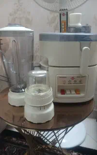 آبمیوه گیری ومخلوط کن