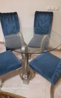 میز نهار خوری ۴نفره در حد نو