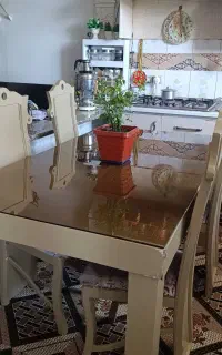 میز ناهار خوری