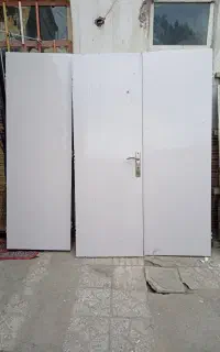 درب چوبی