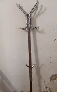 چوب لباسی درحد نو