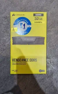 رم 32 گیگابایت 5200Mhz CL40 کورسیر VENGEANCE RGB