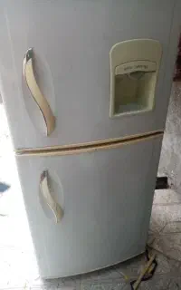 یخچال فریزر فروزان