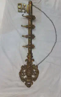 جا لباسی برنز