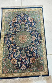 فرش دست بافت تمام ابریشم