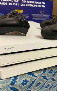 ps4پرو سفید