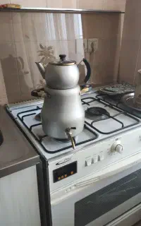 کتری قوری کاملا سالم و تمیز