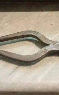 دریل دستی(آنتیک) ـ‌قیچی باغبانی(اینتیک)