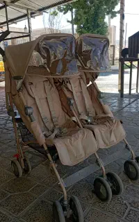 کالسکه دوقلو مک لارن( انگلیس)