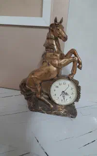 ساعت رومیزی