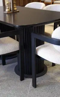 ناهار خوری کارلو