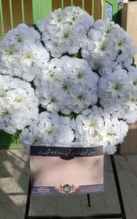 کرایه تاج گل مصنوعی