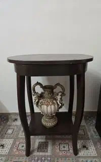 پایه تلفن و گلدان