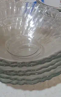 بلور و چینی و پلاستیک