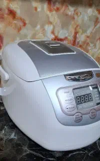 فروش لوازم برقی و میز به دلیل جابجایی خانه