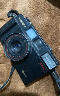 دوربین عکاسی Yashica