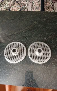 دوعدد پنجره چرخ گوشت