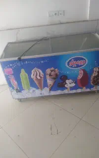 یخچال فریزر بستنی در حد آکبند