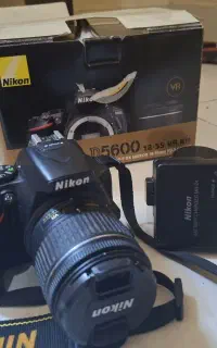 دوربین nikon d5600 در حد نو