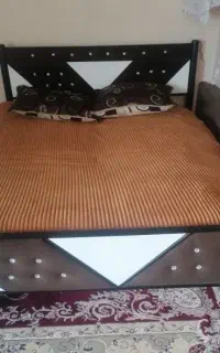 تخت دو نفره