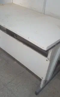 میز دارگون فایبرگلاس قابل شستشو