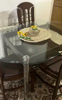 میز صبحانه خوری