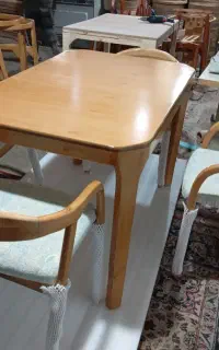 صندلی نهارخوری خام