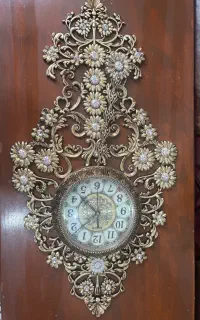 ساعت طرح برنز