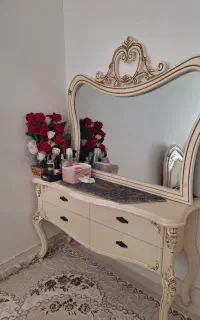 میز ارایش .سالم