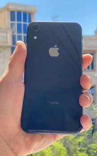 ایفون xr 128 g در حد اک