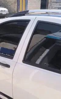 نصب شیشه دودی