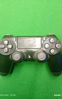 دسته ps4 اصل دو ماه کار کرده هر دسته قیمت 3/900