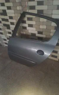 درب ۲۰۶ استوک سمت چپ دلفینی