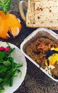 غذای روز خانگی ویژه ی دانشجویان و مسافران