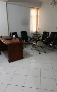همکار خانم و اقا تیم تولید محتوا