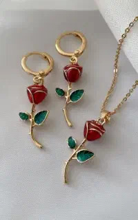 ساعت و انواع ست کادویی