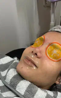 خدمات تخصصی پوست و فشیال